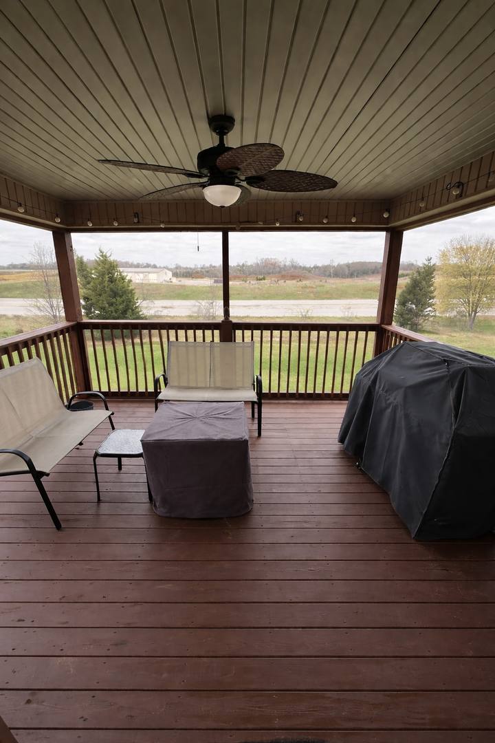 House for rent at 183 Twin Lakes Dr, Vine Grove, KY 40175
