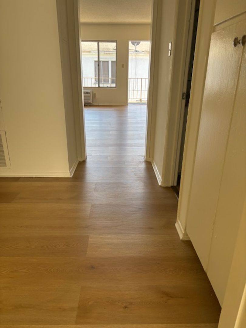 Apartment for rent at 221 N Berendo St, Los Angeles, CA 90004