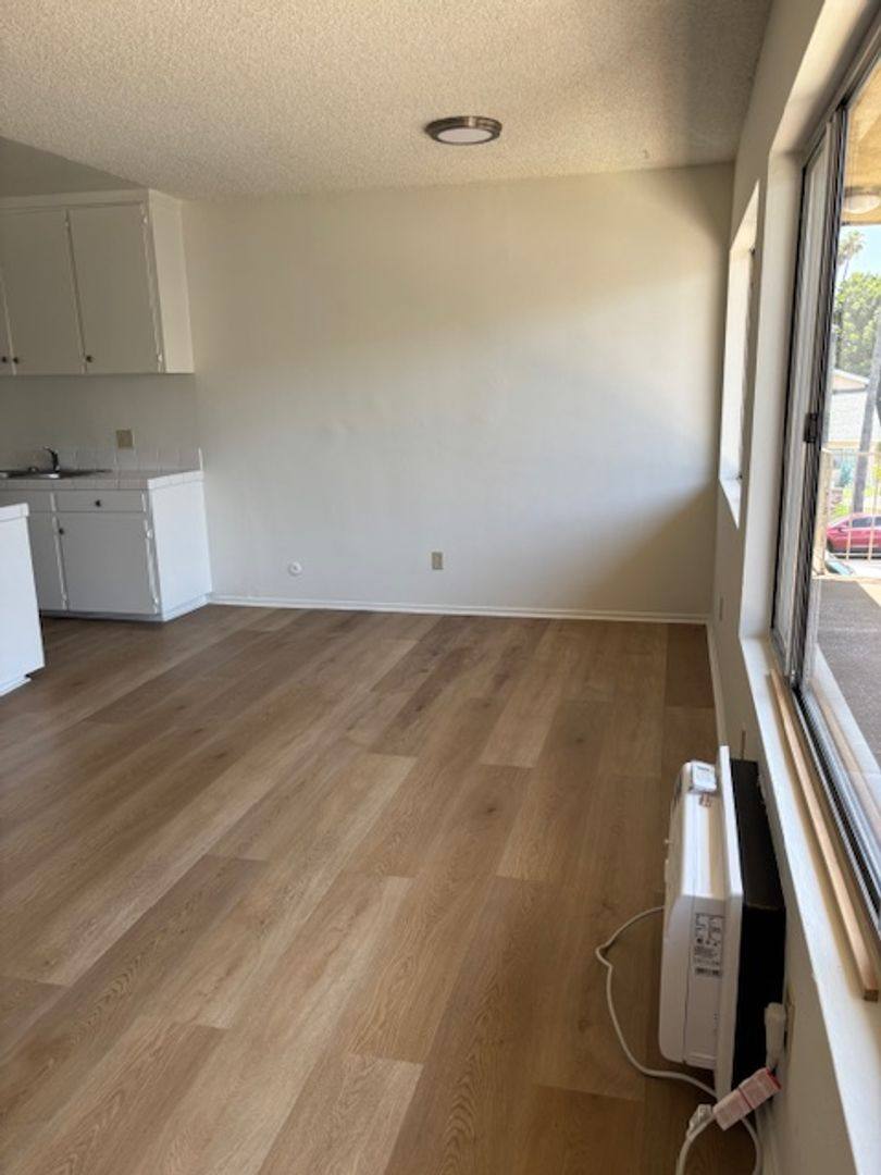 Apartment for rent at 221 N Berendo St, Los Angeles, CA 90004