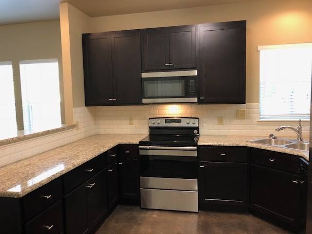 Townhouse for rent at 1101 Norman St, Denton, TX 76201