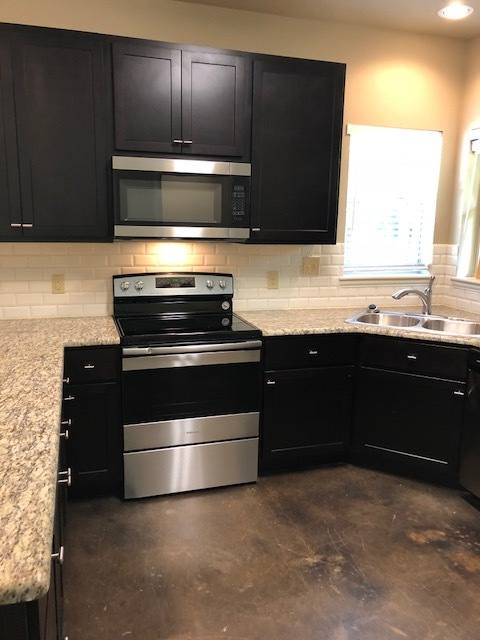 Townhouse for rent at 1101 Norman St, Denton, TX 76201