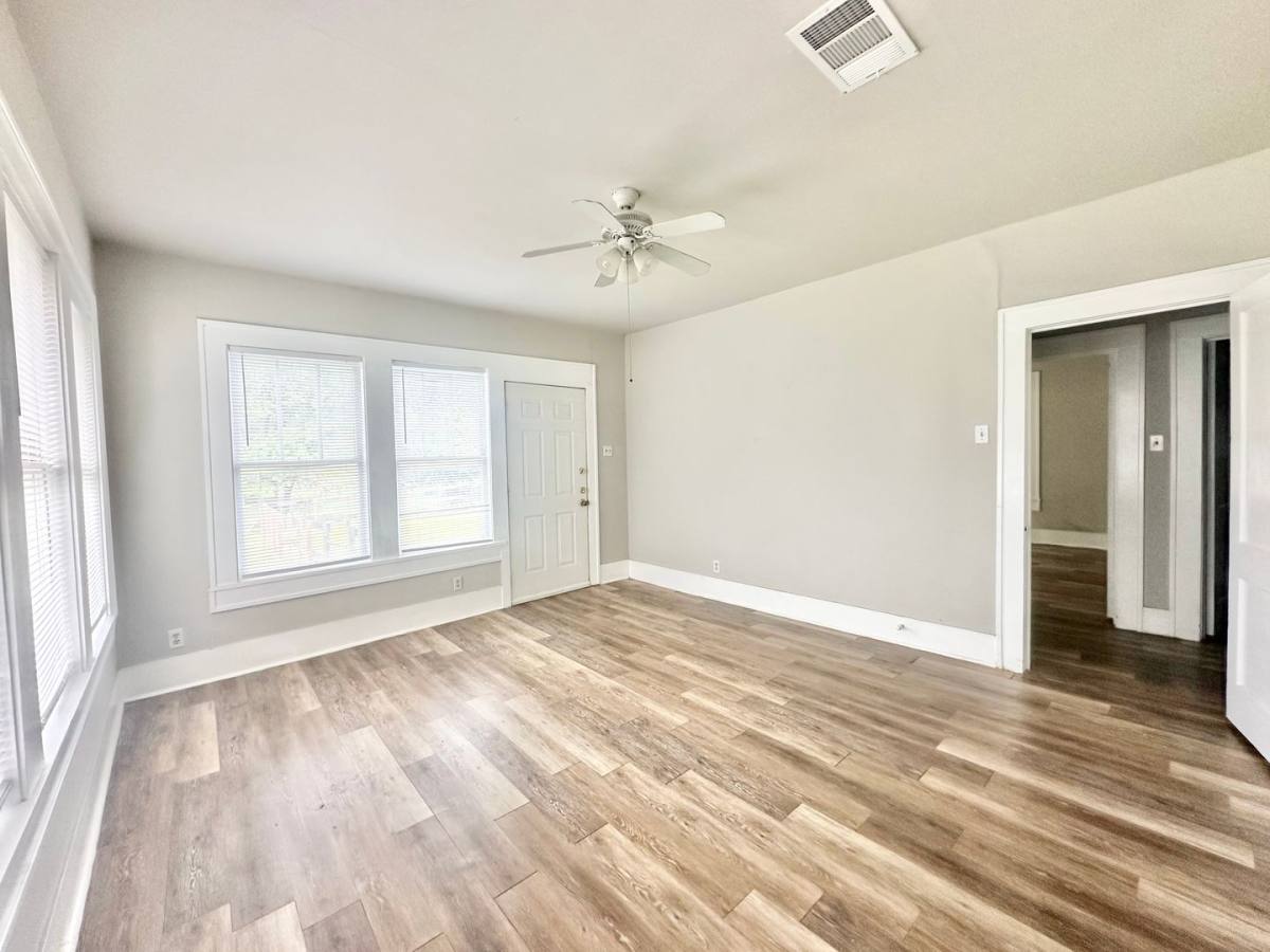 Apartment for rent at 2613 N Elm St, Denton, TX 76201