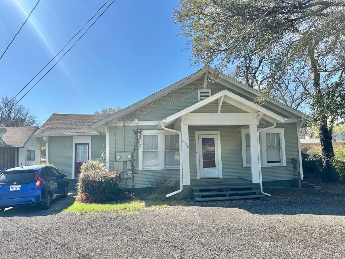 Apartment for rent at 2613 N Elm St, Denton, TX 76201