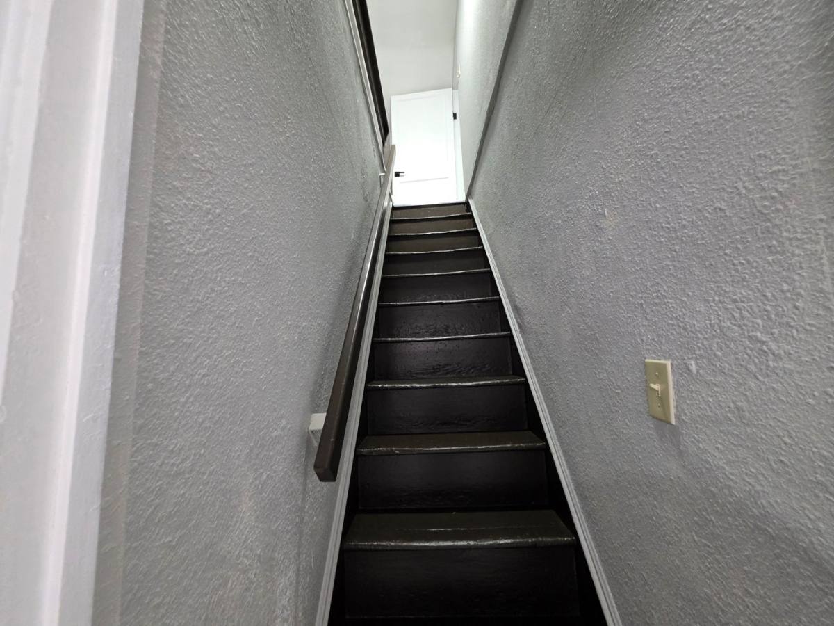 House for rent at 913 Peralta St #A, Pittsburgh, PA 15212