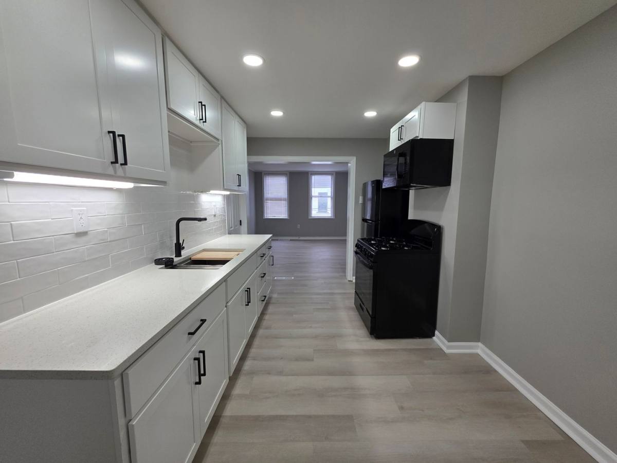 House for rent at 913 Peralta St #A, Pittsburgh, PA 15212