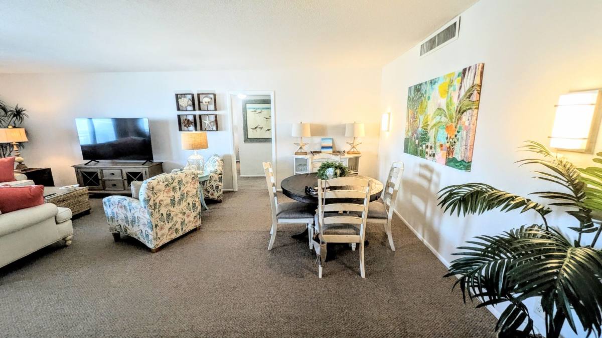 Condo for rent at 4822 Ocean Blvd, Sarasota, FL 34242