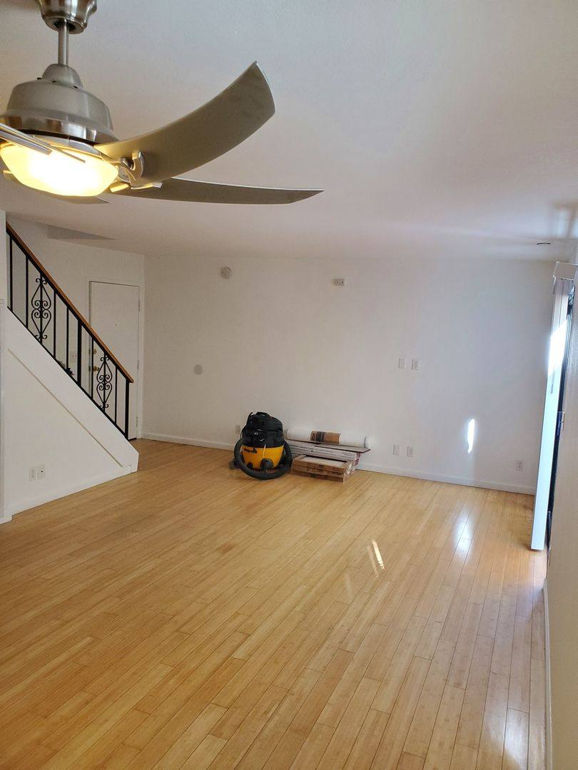 Apartment for rent at 4031 McLaughlin Ave, Los Angeles, CA 90066