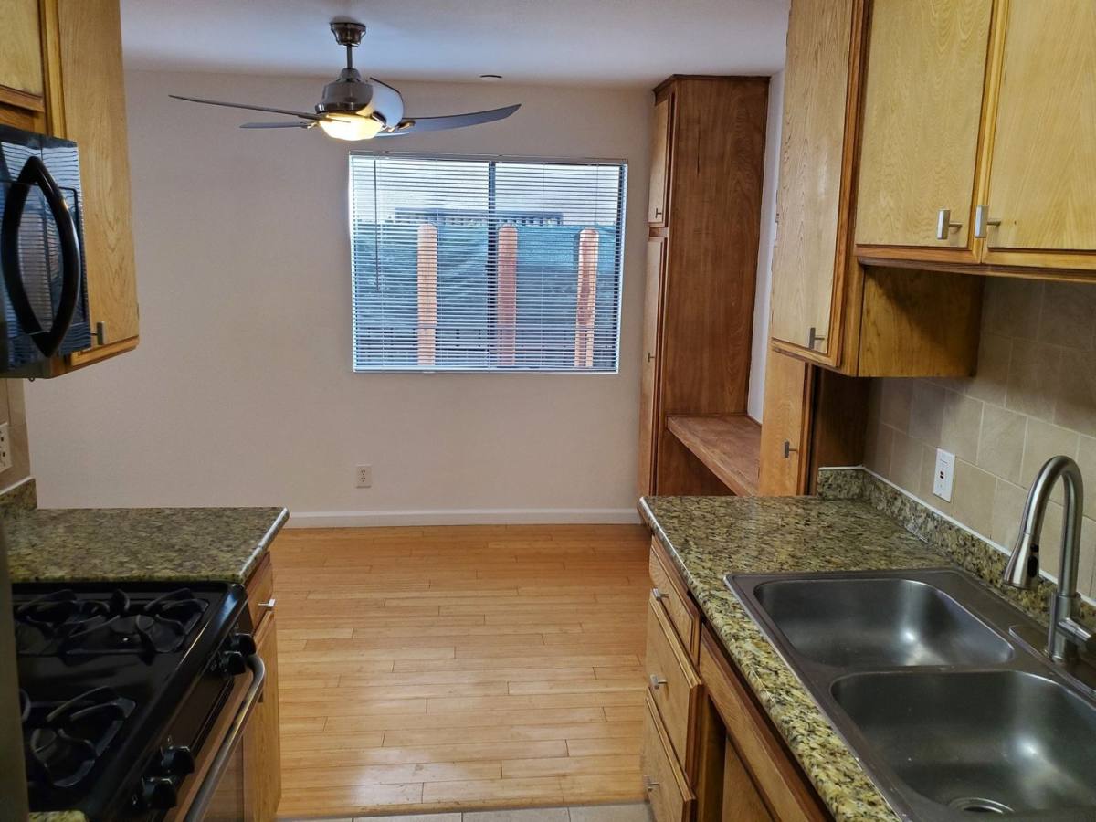 Apartment for rent at 4031 McLaughlin Ave, Los Angeles, CA 90066