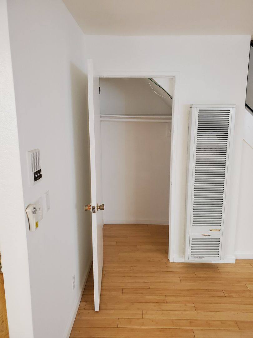 Apartment for rent at 4031 McLaughlin Ave, Los Angeles, CA 90066