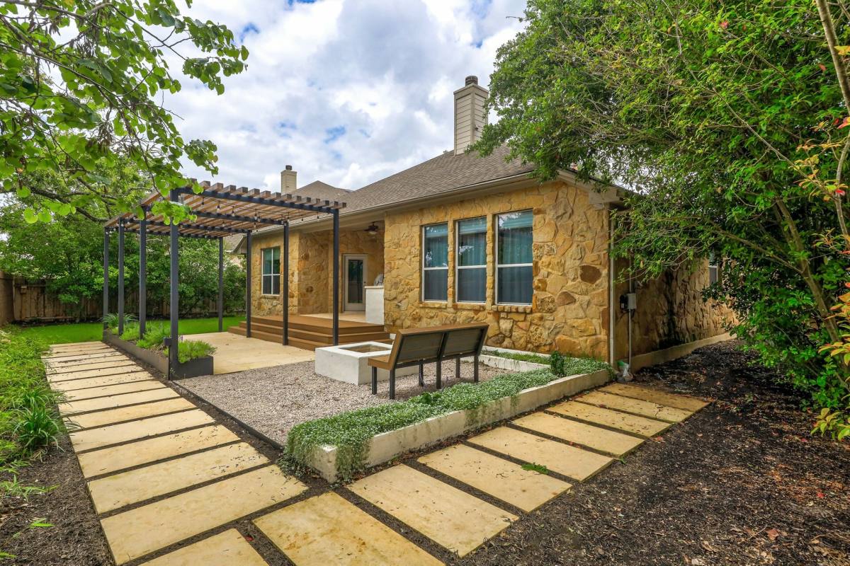 House for rent at 5723 York Bridge Circle, Austin, TX 78749