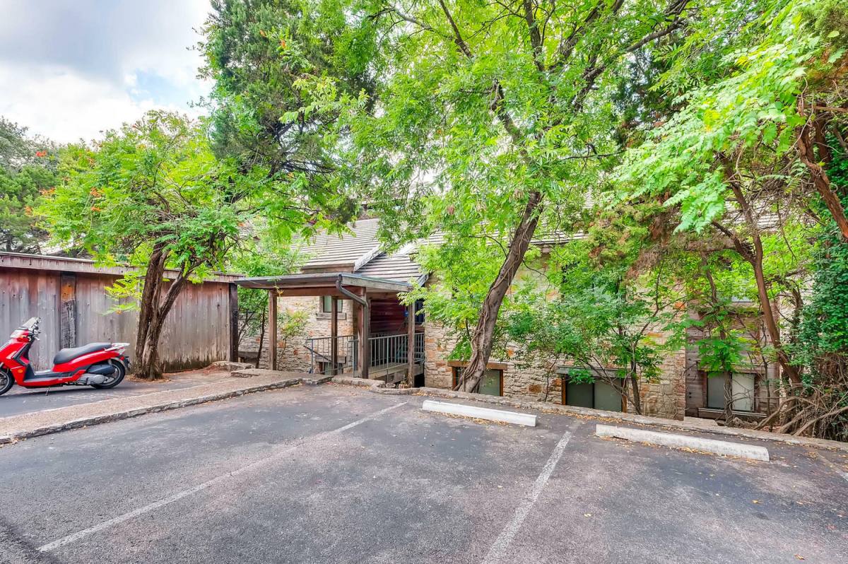 Apartment for rent at 8200 Neely Dr #222, Austin, TX 78759