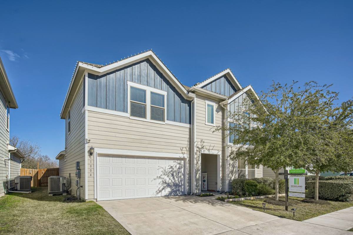 House for rent at 11804 Saddle Rock Dr, Austin, TX 78725