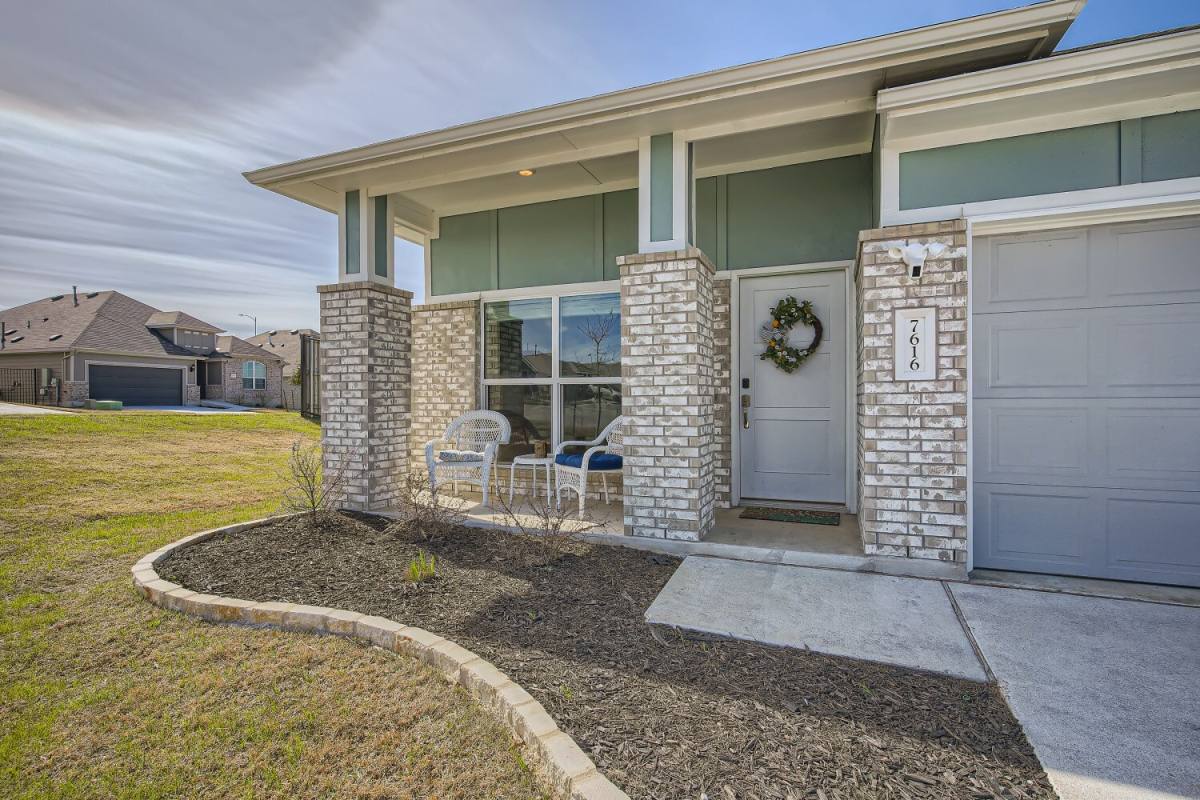 House for rent at 7616 Pewter Luster Bend, Del Valle, TX 78617
