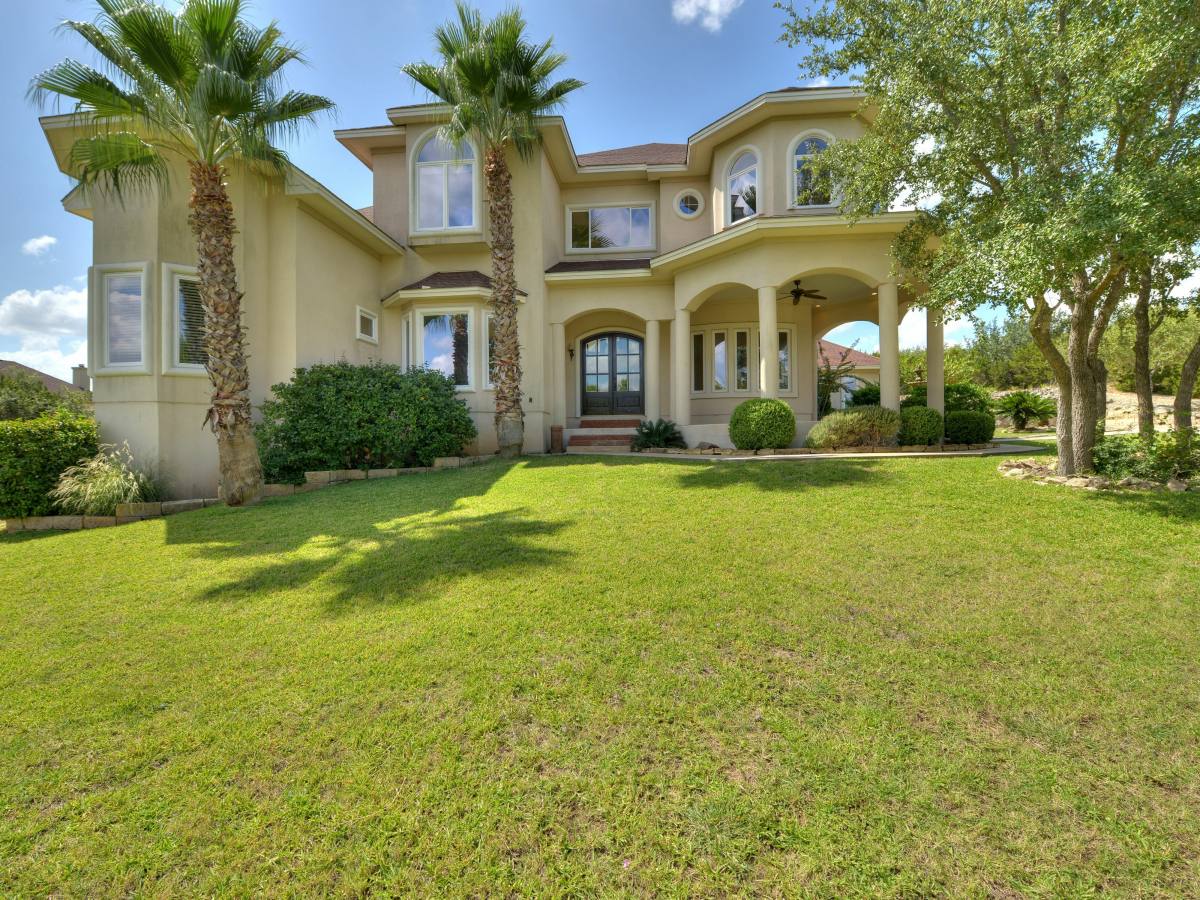 House for rent at 21400 Vista Estates Dr, Spicewood, TX 78669