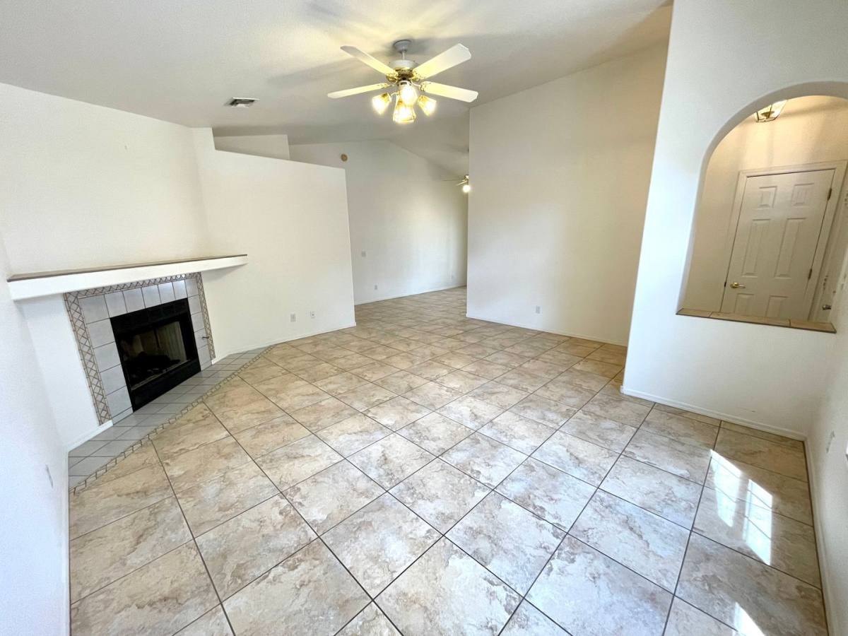 2021 Chambers Ave, Kingman, AZ 86401 - House for Rent - Image 4