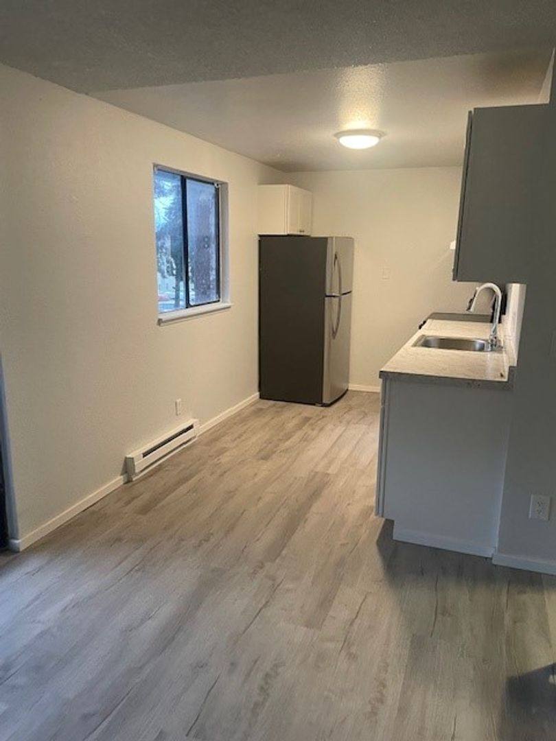 Apartment for rent at 2701 S 257th Place, Kent, WA 98032