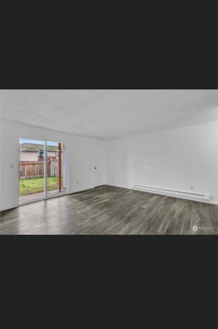Apartment for rent at 2701 S 257th Place, Kent, WA 98032
