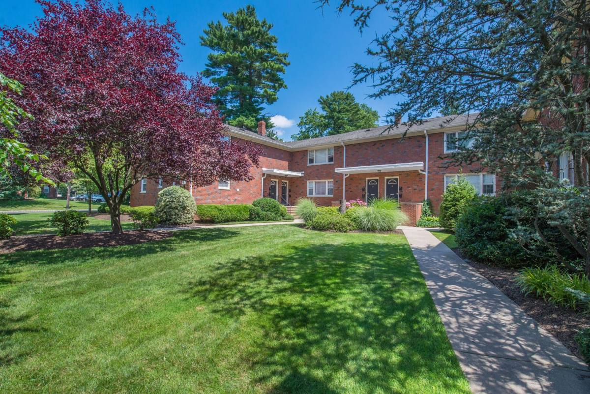 Apartment for rent at 18 Engle St, Tenafly, NJ 07670