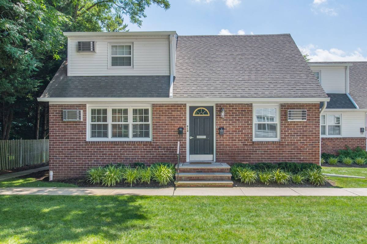 Apartment for rent at 18 Engle St, Tenafly, NJ 07670