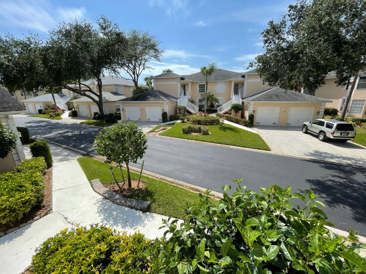 Apartment for rent at 440 Wiggins Lake Court, Naples, FL 34110