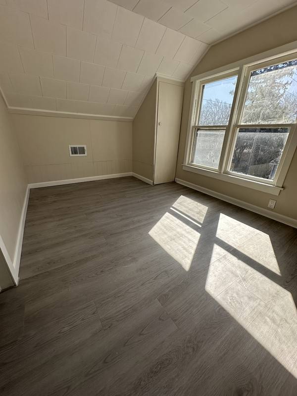 House for rent at 881 W Mason St, Green Bay, WI 54303
