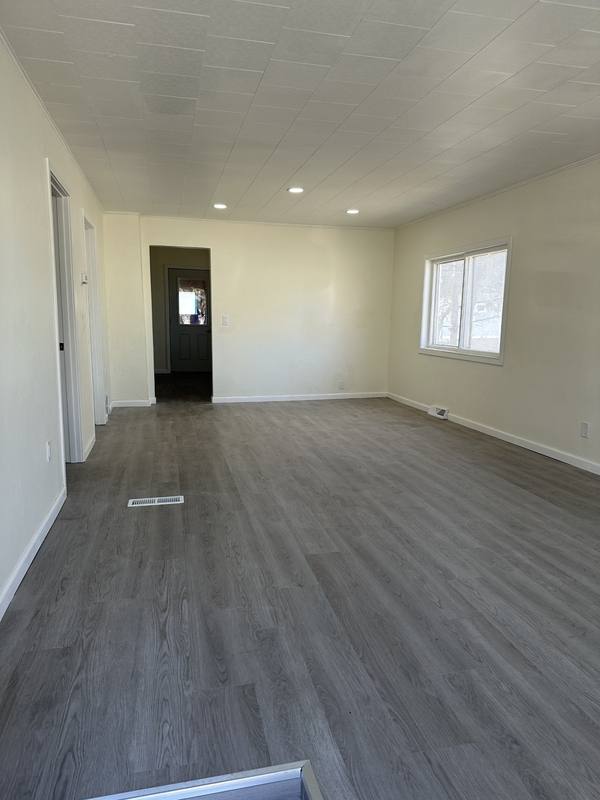 House for rent at 881 W Mason St, Green Bay, WI 54303