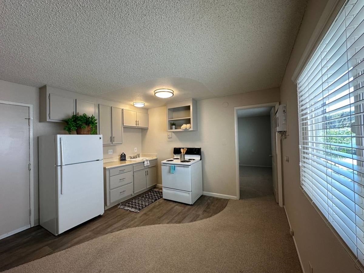 Apartment for rent at 1616 E St, Sacramento, CA 95814