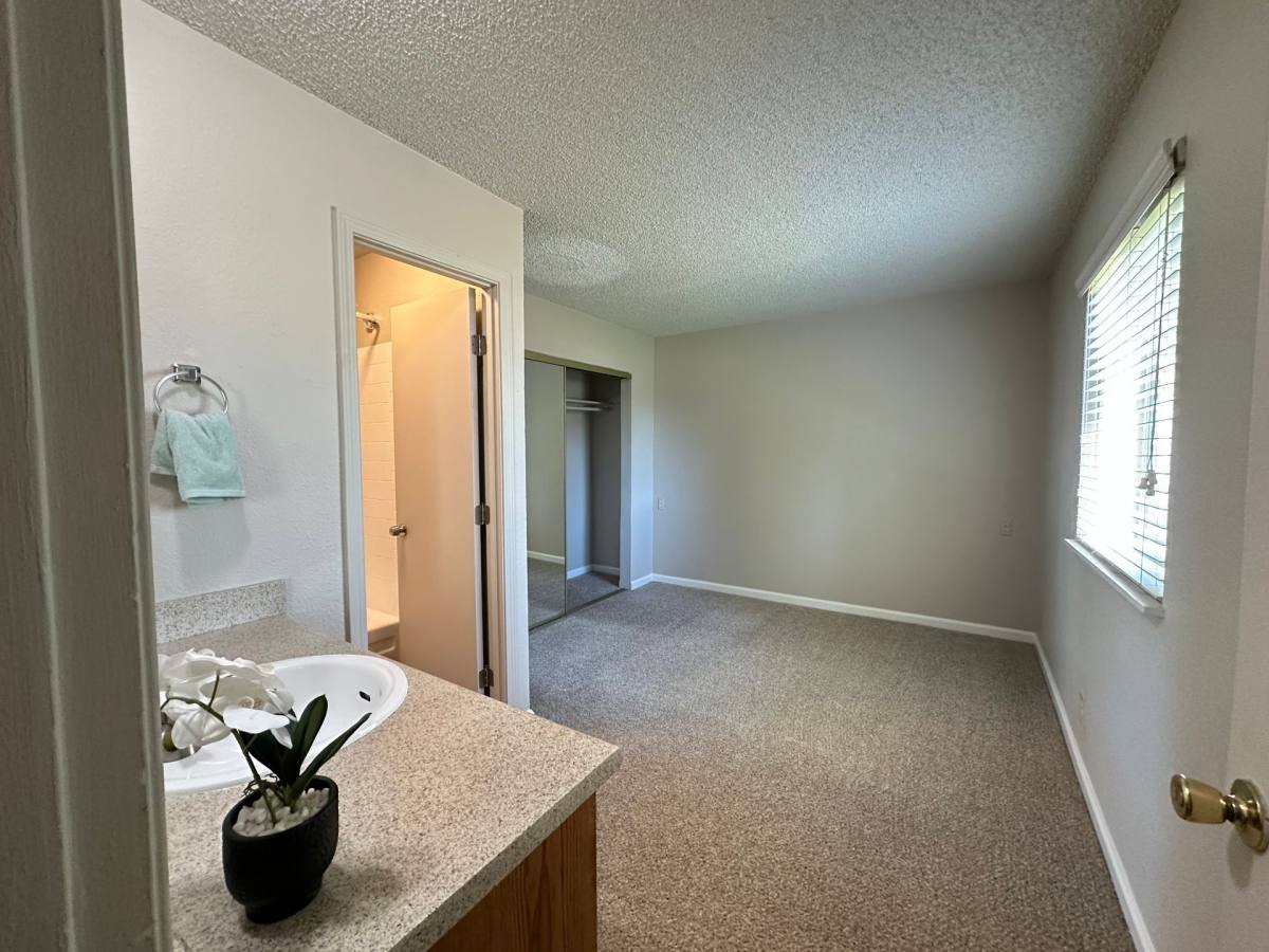 Apartment for rent at 1616 E St, Sacramento, CA 95814