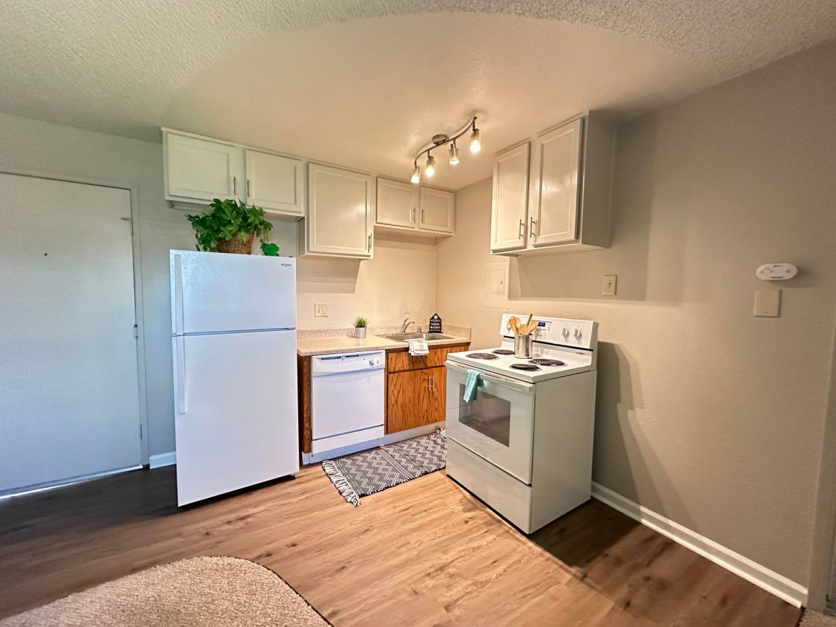Apartment for rent at 1616 E St, Sacramento, CA 95814