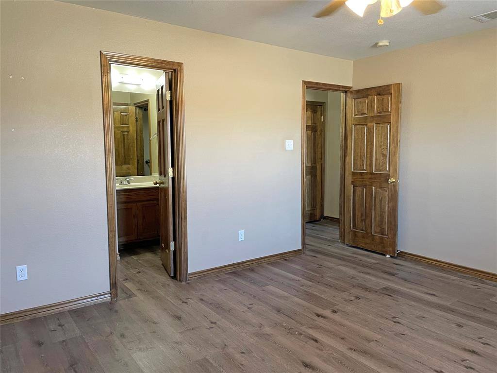 Apartment for rent at 3120 Conveyor Dr, Joshua, TX 76058