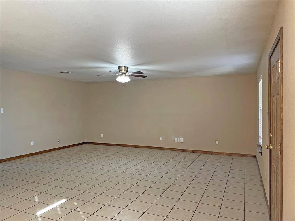 Apartment for rent at 3120 Conveyor Dr, Joshua, TX 76058