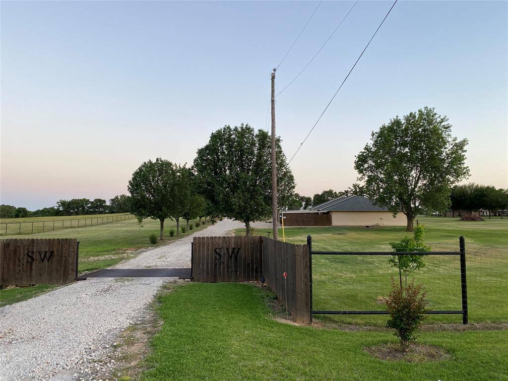 Apartment for rent at 3120 Conveyor Dr, Joshua, TX 76058