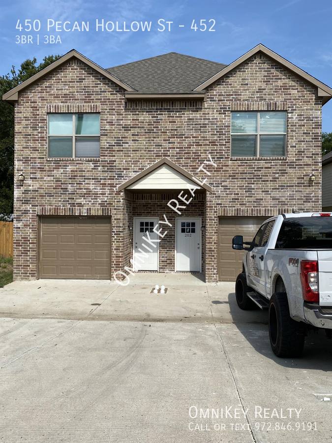 Apartment for rent at 450 Pecan Hollow St #452, Ennis, TX 75119