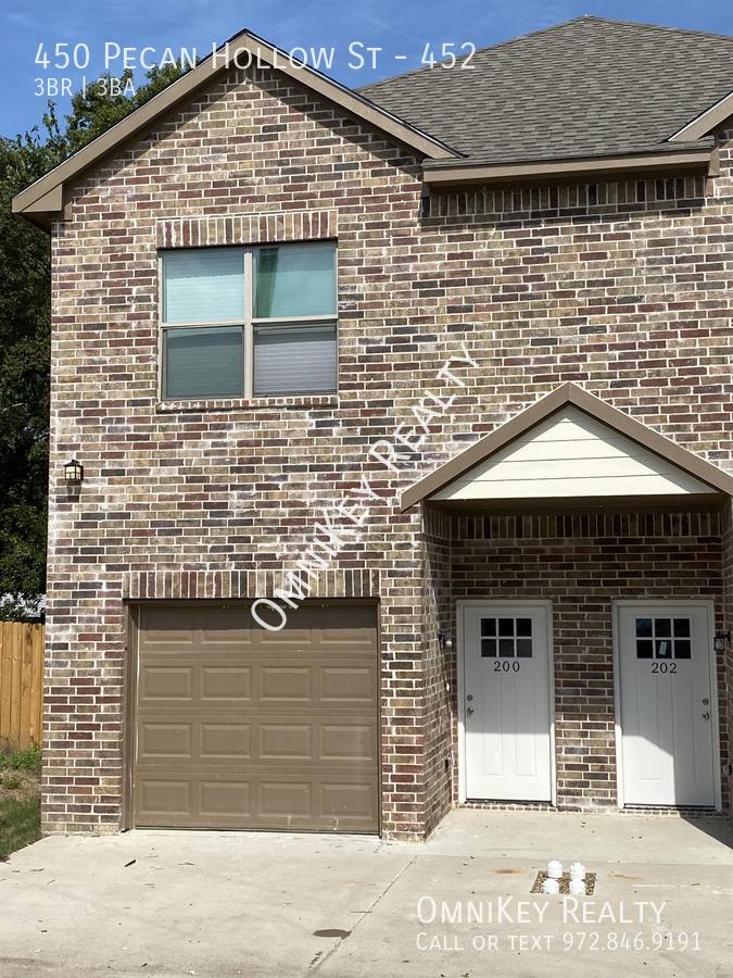 Apartment for rent at 450 Pecan Hollow St #452, Ennis, TX 75119