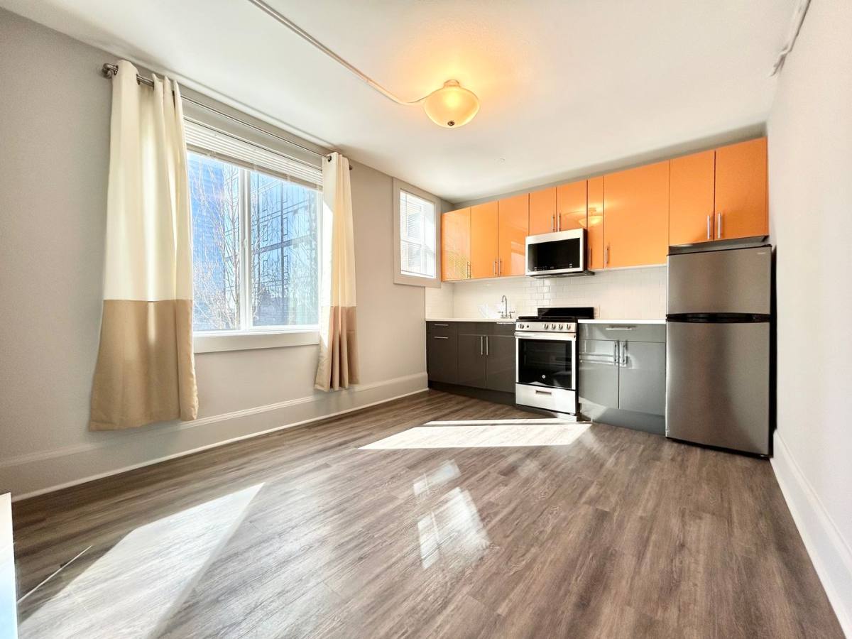 Apartment for rent at 814 Columbia St, Seattle, WA 98104