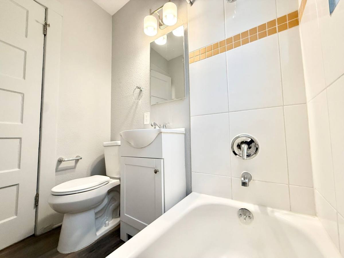 Apartment for rent at 814 Columbia St, Seattle, WA 98104