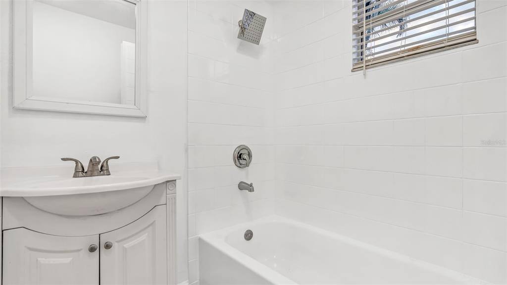 Apartment for rent at 739 27th Ave W #739, Bradenton, FL 34205