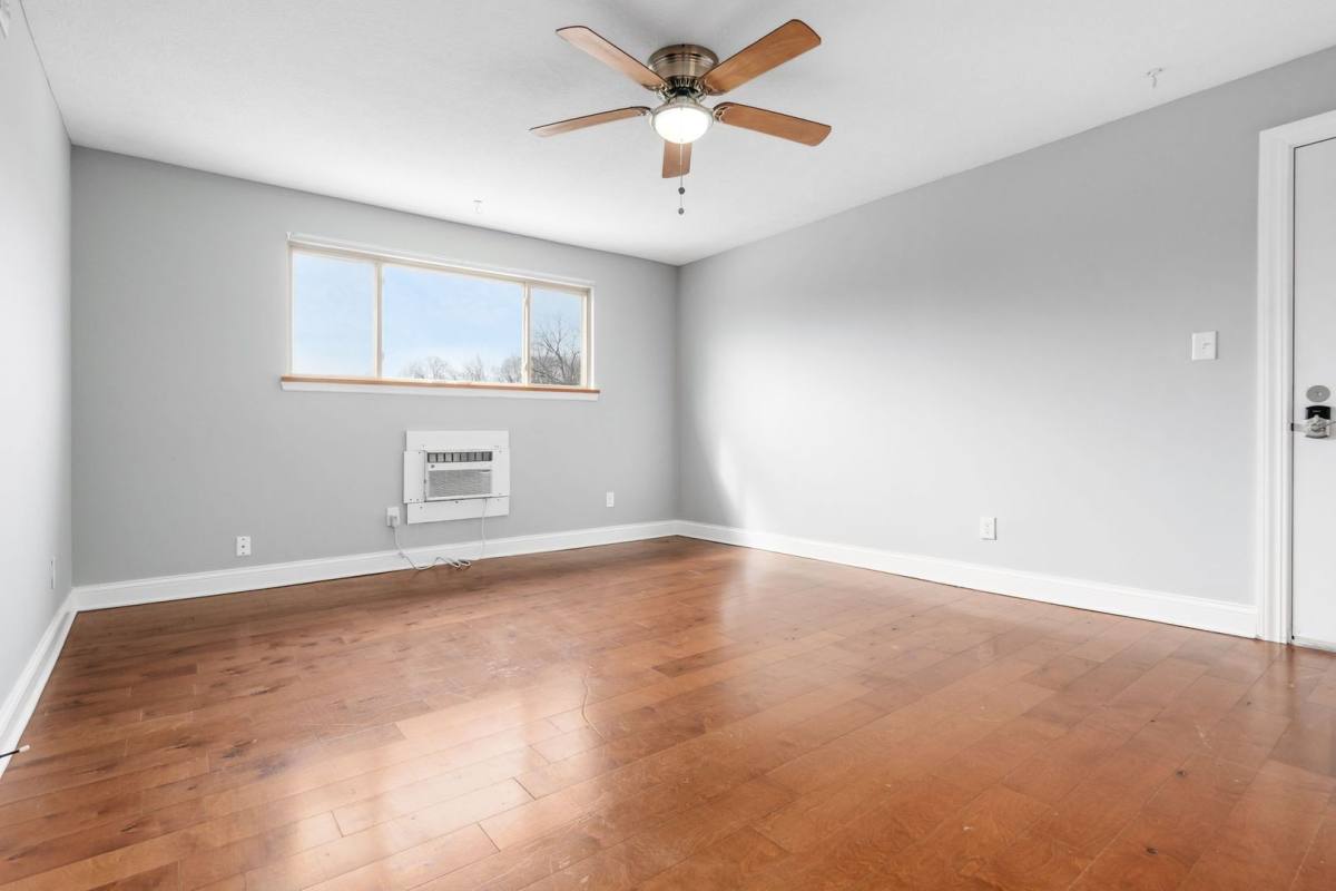 Apartment for rent at 1580 E Mound St, Columbus, OH 43205