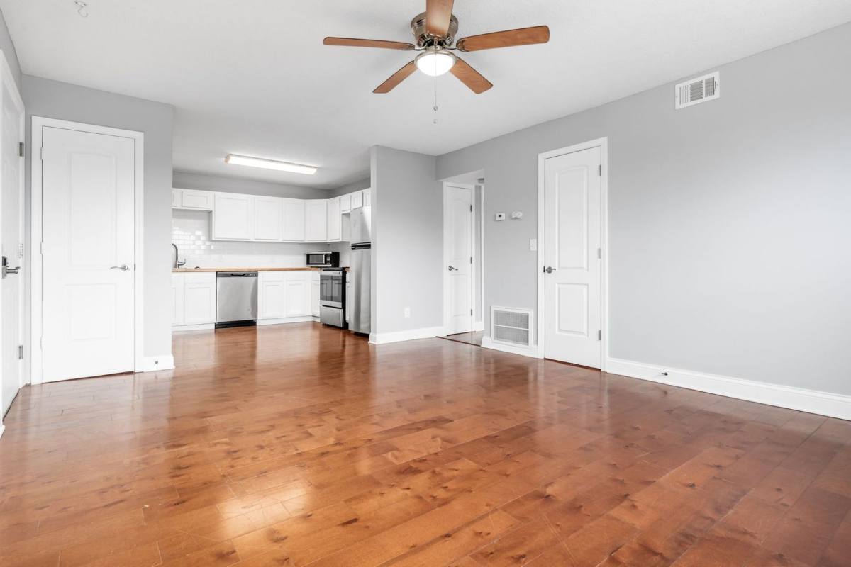 Apartment for rent at 1580 E Mound St, Columbus, OH 43205
