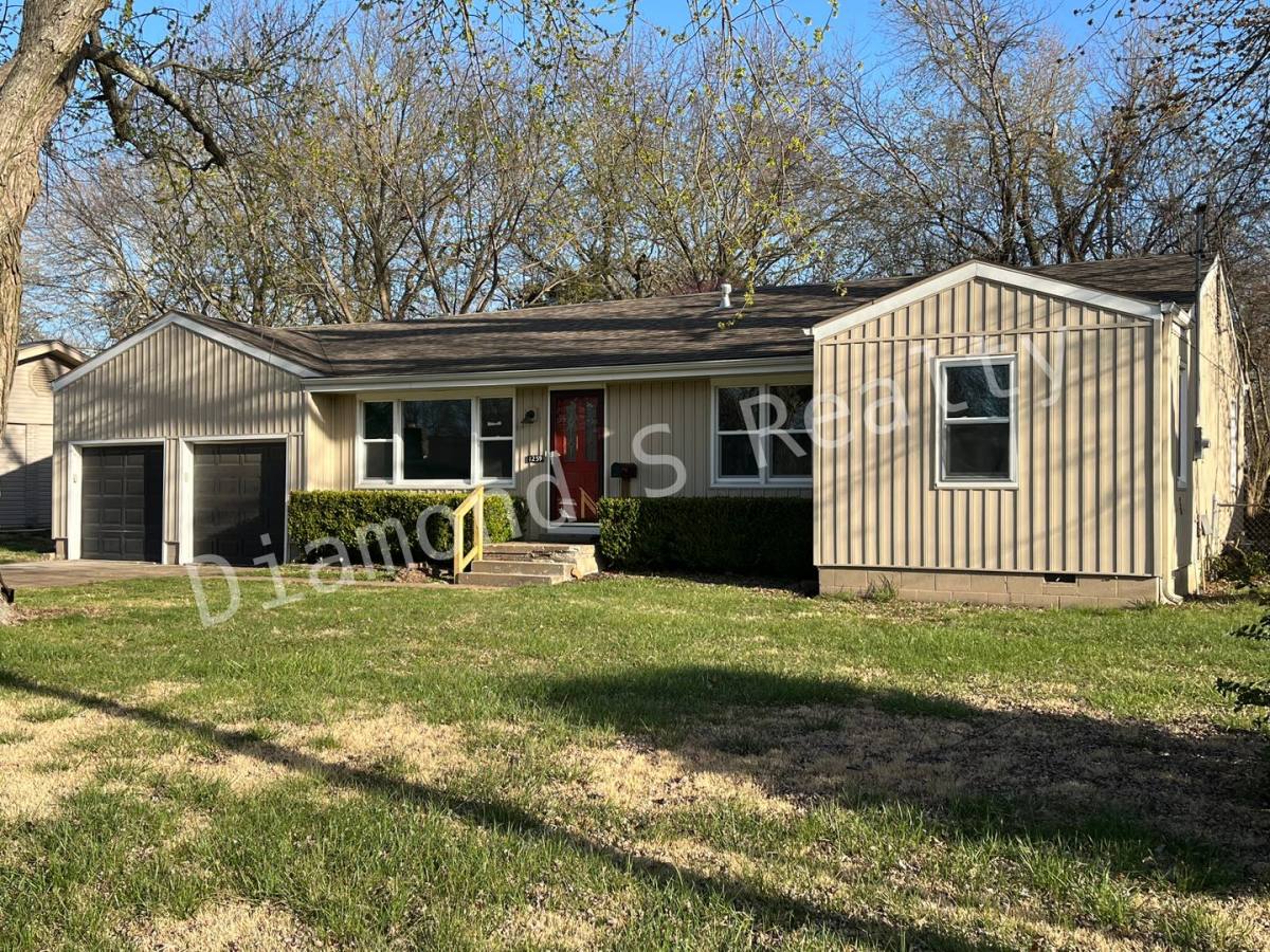 House for rent at 1259 E Berkeley St, Springfield, MO 65804