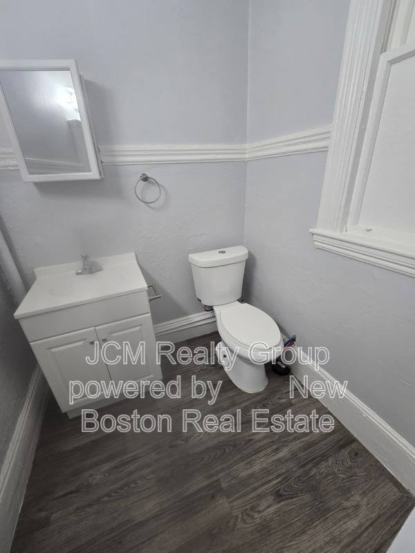 Apartment for rent at 135 Ocean St, Lynn, MA 01902