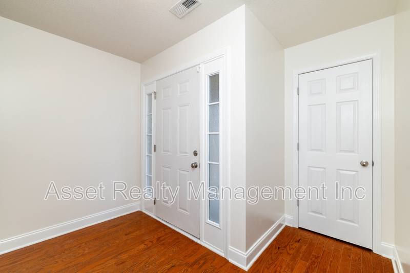 Condo for rent at 5104 Cates Bend Way #1, Powell, TN 37849