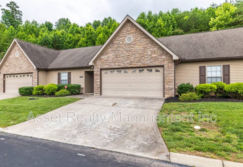 Condo for rent at 5104 Cates Bend Way #1, Powell, TN 37849