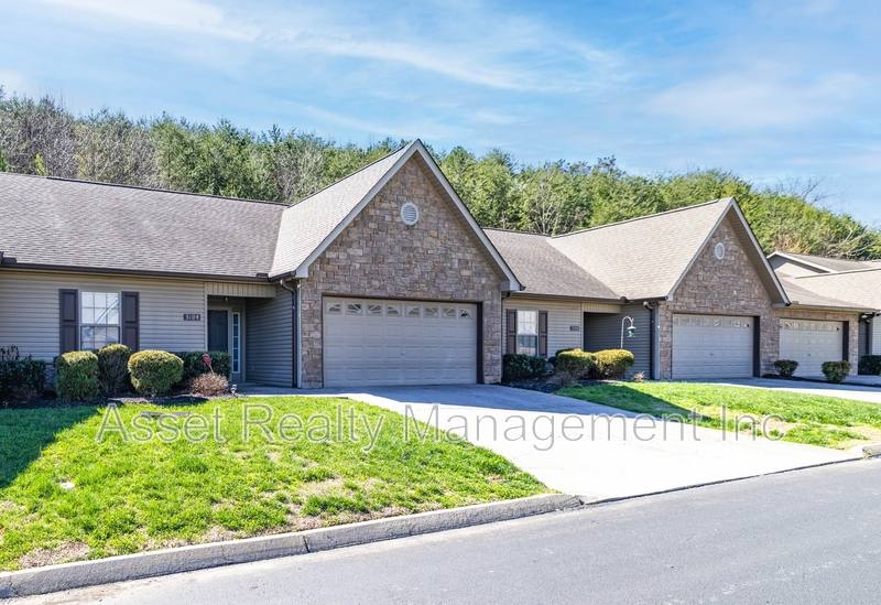 Condo for rent at 5104 Cates Bend Way #1, Powell, TN 37849