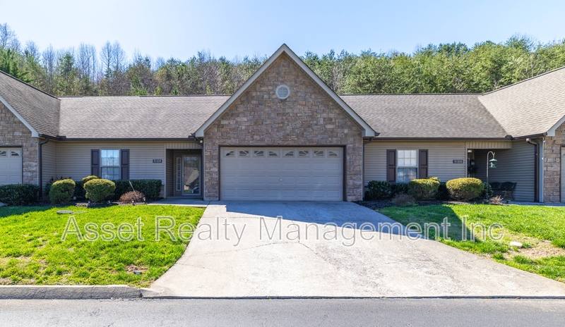 Condo for rent at 5104 Cates Bend Way #1, Powell, TN 37849