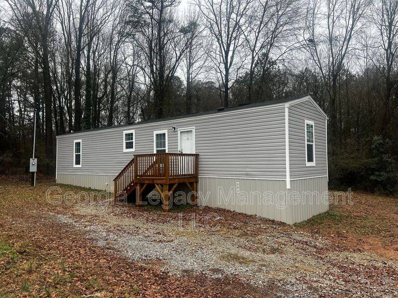 Apartment for rent at 189 Mason St #3, Royston, GA 30662