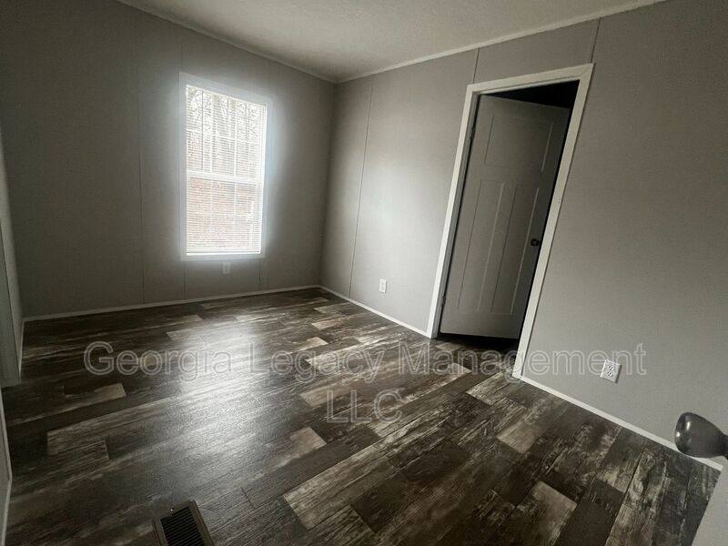 Apartment for rent at 189 Mason St #3, Royston, GA 30662