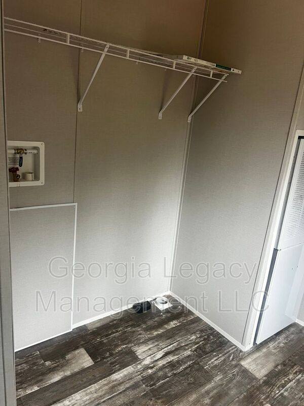 Apartment for rent at 189 Mason St #3, Royston, GA 30662