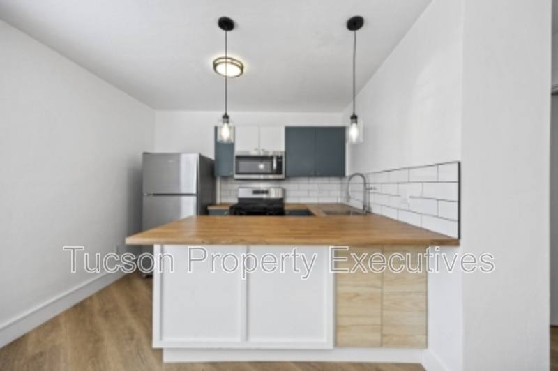 Apartment for rent at 824 E 10th St #L, Tucson, AZ 85719