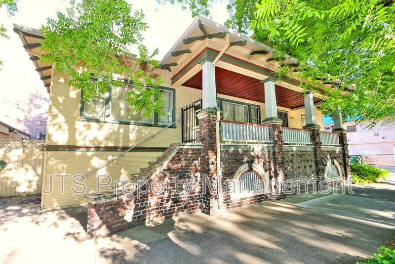 House for rent at 1015 27th St, Sacramento, CA 95816